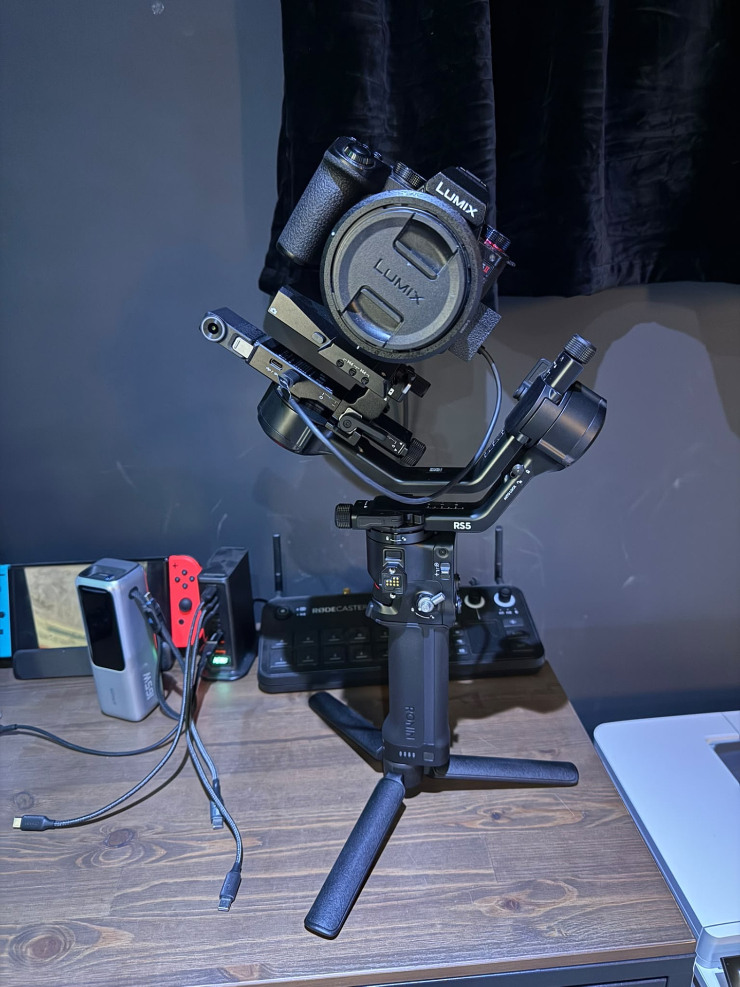 Medienausstattung: Kamera und Gimbal